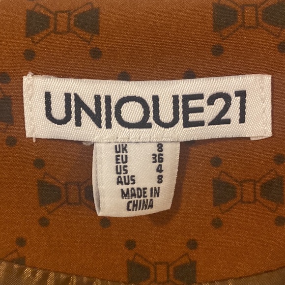 Unique21 Copper Vest with Repeat Bow Print - Picture 6 of 7
